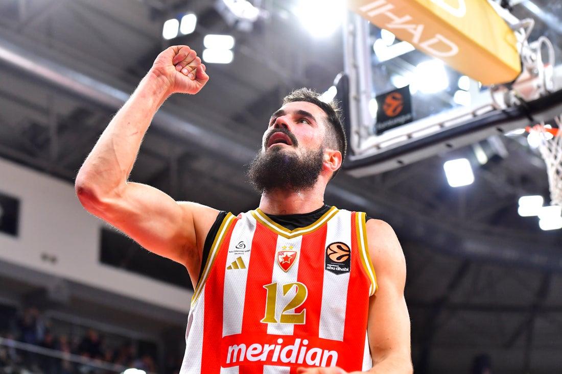 Ne ide u Vojvodinu, a neće igrati u Crvenoj zvezdi: Nikola Kalinić doneo ŠOKANTNU odluku i oglasio se porukom (FOTO)